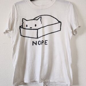 🎀Threadless Cat in Box 'Nope' T-Shirt - White - Junior's Small🎀